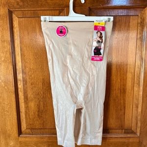 Maidenform Hi Waist Thighslimmer Shapewear NWT